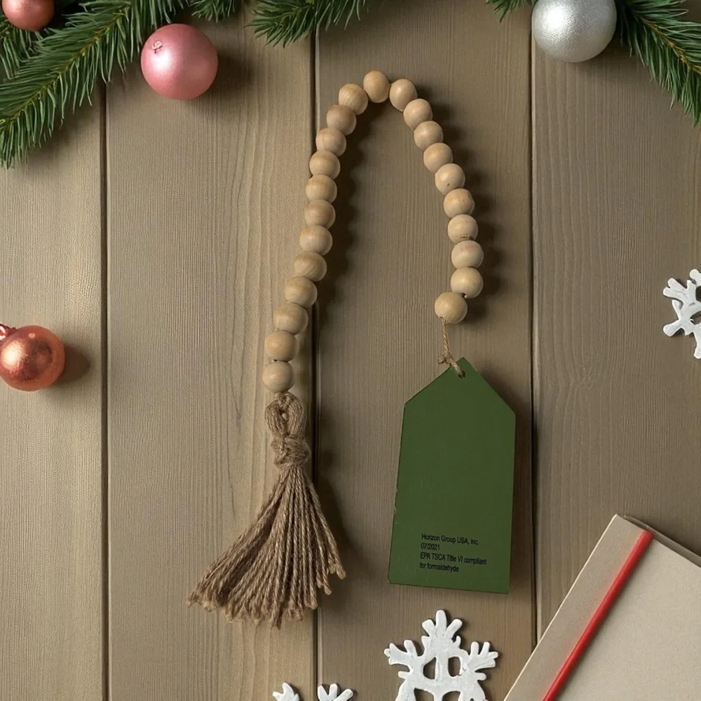 Holiday Wooden Beaded Garland with Green Tag